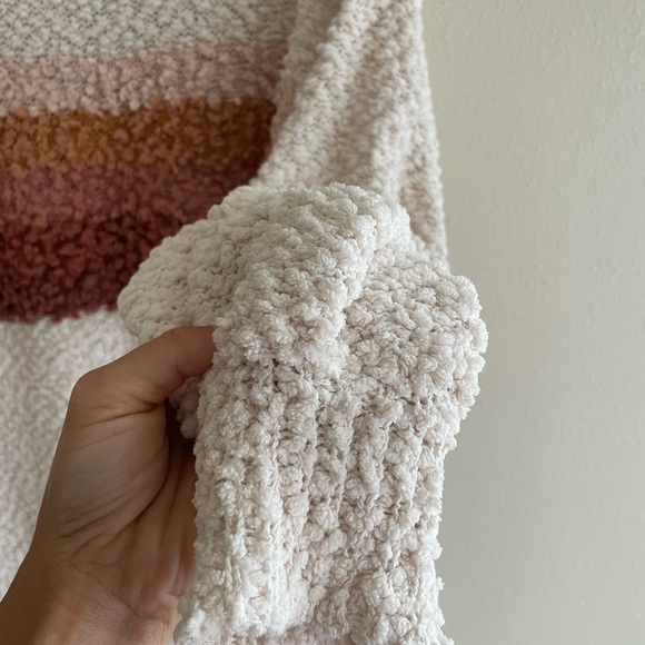 Listicle Oversized Popcorn Sweater - Picture 2 of 6